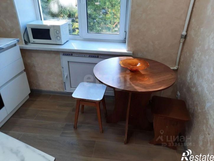 3-комн квартира ул 60-летия Октября, 17,  д. 17