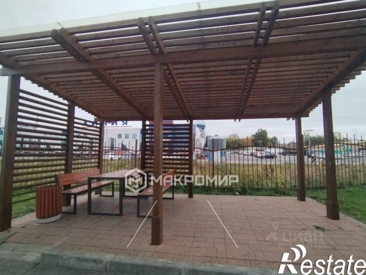 2-комн квартира улица Михалицына, 1,  д. 1