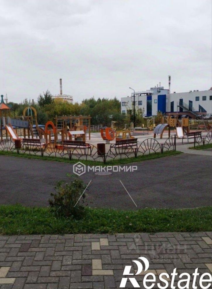 2-комн квартира улица Михалицына, 1,  д. 1