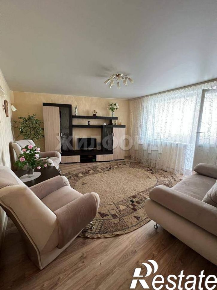 4-комн квартира Нормандия-Неман улица, д.93
