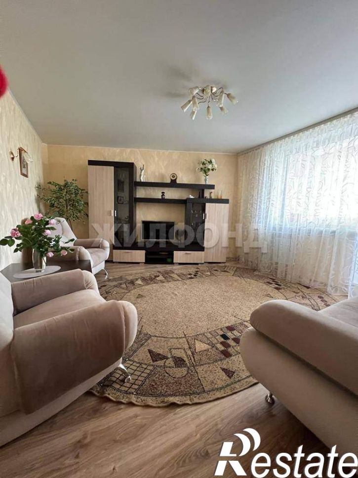 4-комн квартира Нормандия-Неман улица, д.93
