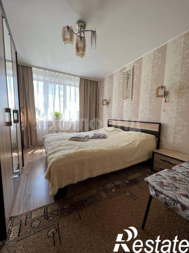 4-комн квартира Нормандия-Неман улица, д.93