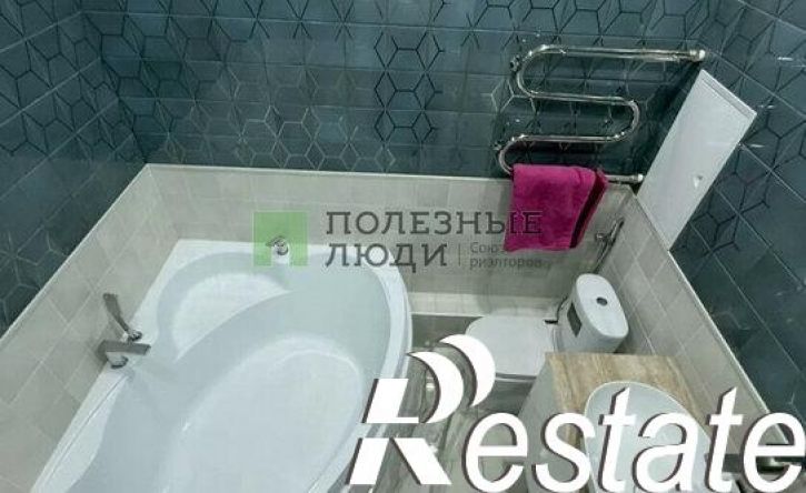 2-комн квартира улица Михалицына, 1,  д. 1